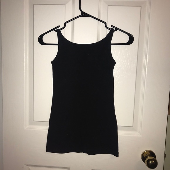 black tank top - Picture 2 of 4